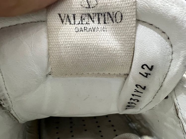 อื่นๆ รองเท้าแบบสวมและโลฟเฟอร์ หนังแท้ UK 8 | EU 42 | US 8.5 ขาว valentino garavani 