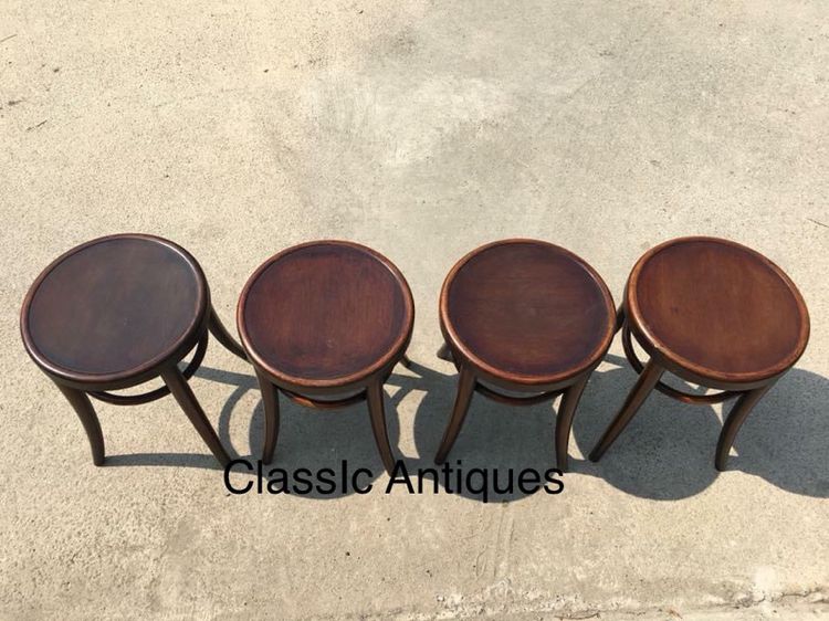 เก้าอี้เชคโก หัวโล้น รูปที่ 4