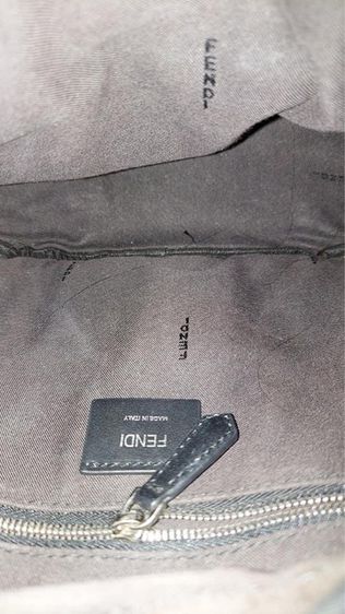 กระเป๋าสะพาย Fendi ตาเหลือง ของแท้ รูปที่ 8