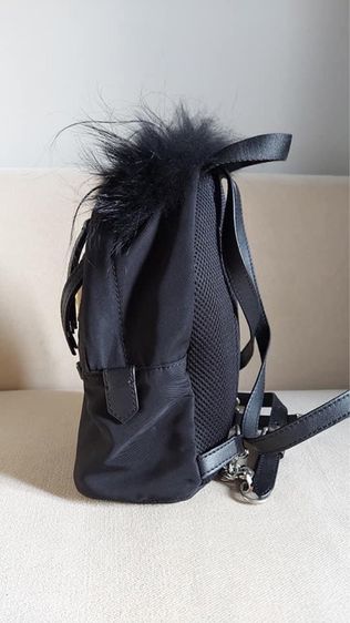 กระเป๋าสะพาย Fendi ตาเหลือง ของแท้ รูปที่ 4