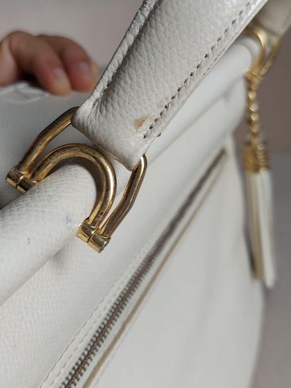 กระเป๋าถือ Valentino Garavani ของแท้ สีขาวรุ่นวินเทจ  รูปที่ 18