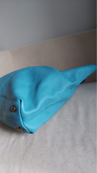 กระเป๋าถือ ใบใหญ่ yves saint laurent แท้  รูปที่ 5