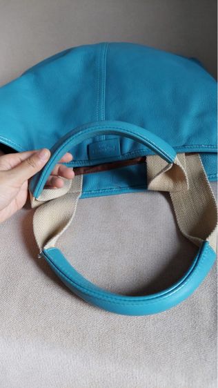 กระเป๋าถือ ใบใหญ่ yves saint laurent แท้  รูปที่ 8