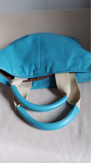 กระเป๋าถือ ใบใหญ่ yves saint laurent แท้  รูปที่ 9