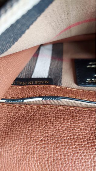 กระเป๋าสะพาย Burberry รูปที่ 13