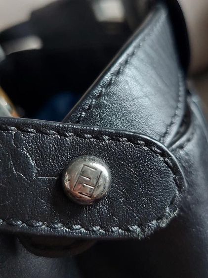 กระเป๋า Fendi peekaboo monster สีดำ รูปที่ 6