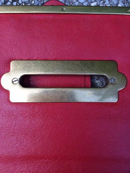 กระเป๋าครอสบอดี้ Prada สีแดง ของแท้ รูปที่ 6