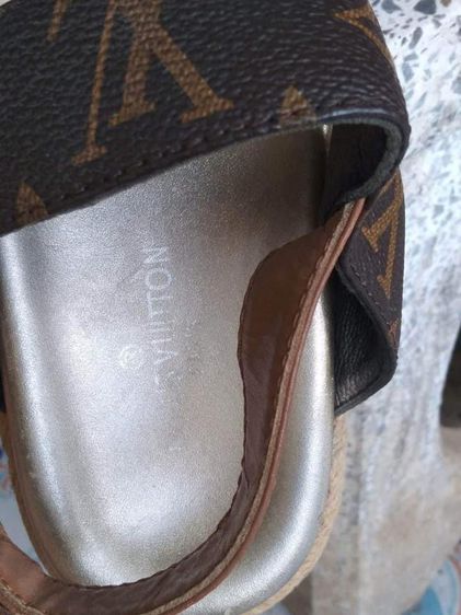 รองเท้ารัดส้น หลุย วิตตอง ไซส์ 36  รูปที่ 8