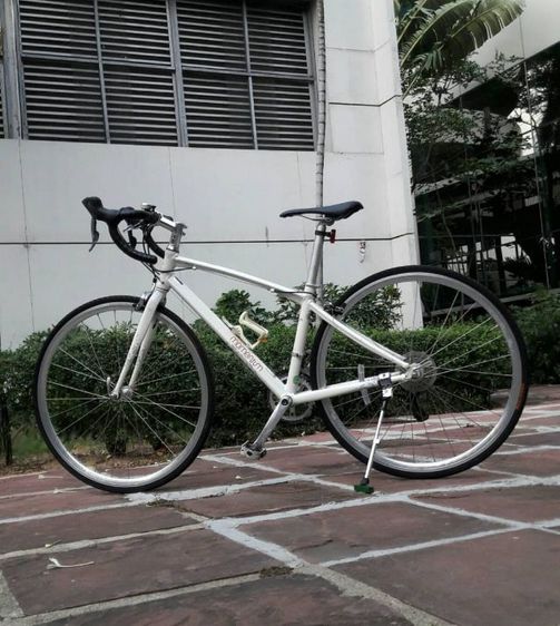 จักรยาน ROAD BIKE เสือหมอบ
MOMENTUM, ผลิตโดย GIANT GROUP
รุ่น IWANT 2.1F. รูปที่ 9