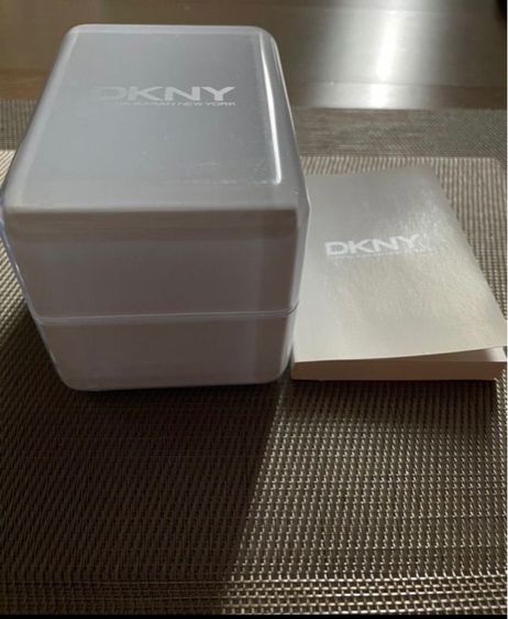กล่องนาฬิกาข้อมือ DKNY แท้ รูปที่ 4