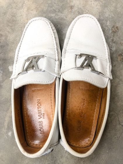 อื่นๆ รองเท้าแบบสวมและโลฟเฟอร์ Louis vuitton Loafer สีขาว size 41 26 CM