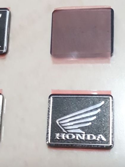 ตราสัญลักษณ์ปีกนก Honda แท้ ของใหม่
ใช้ได้ทุกรุ่น รูปที่ 5