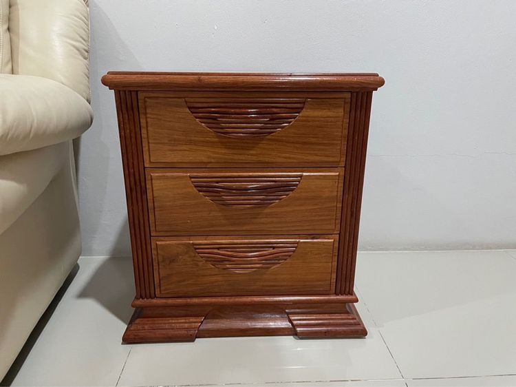 ชุดเตียงนอน 6 ฟุต พร้อมโต๊ะเครืีองแป้ง ไม้ประดู่แท้ ฝังมุก แท้ จากคงคา สวยมาก ไม่มีริ้วรอย รูปที่ 6