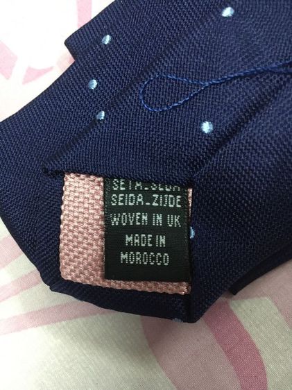 เสื้อเชิ้ตคลาสลิค โทมัส พิงค์ สีฟ้าแกมน้ำเงิน เรียบหรูดี ซื้อจากห้างแฮรอด กรุงลอนดอน ประเทศอังกฤษ มือ1
สภาพสวยมาก ไม่ผ่านการใช้งาน รูปที่ 7