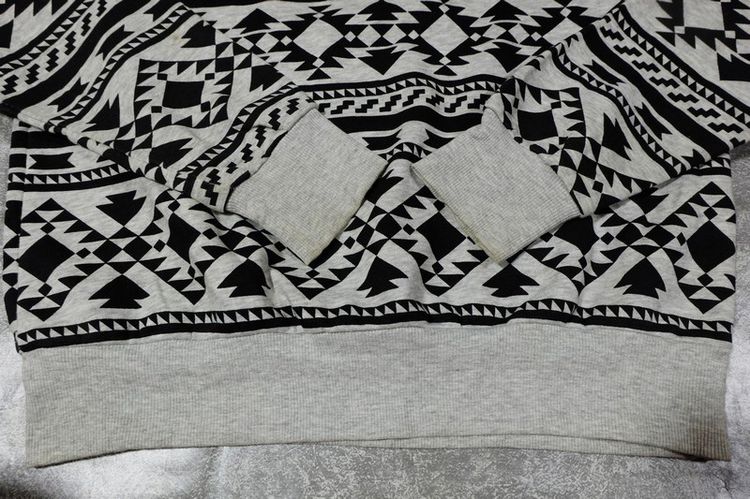 H AND M  รูปที่ 3