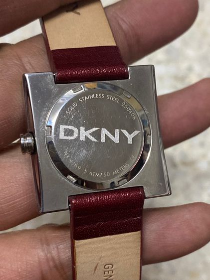 นาฬิกายี่ห้อ DKNY ของแท้มือสอง สายเดิมๆยาวๆ  เดินปกติ  900฿ รูปที่ 2