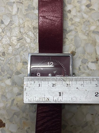 นาฬิกายี่ห้อ DKNY ของแท้มือสอง สายเดิมๆยาวๆ  เดินปกติ  900฿ รูปที่ 9