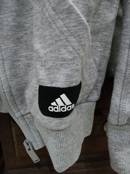 เสื้อแขนยาว เสื้อคลุม สีเทา ยี่ห้อ Adidas ของแท้ อย่างดี เนื้อผ้า บาง ใส่สบาย ใส่น้อย สภาพเหมือนใหม่ รูปที่ 2