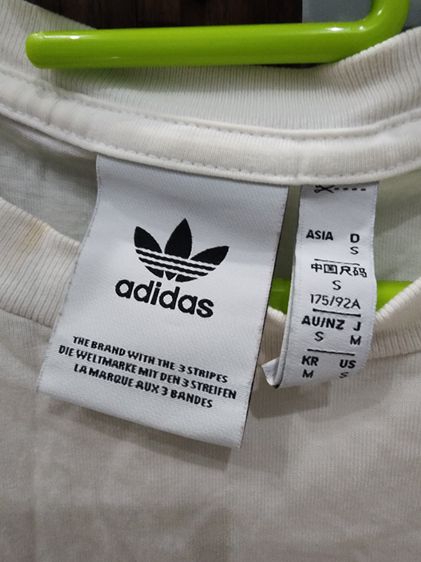 เสื้อ แขนสั้น ทีเชิ้ต ยี่ห้อ Adidas ของแท้ อย่างดี มีโลโก้สีเขียวตัด เบอร์ S เนื้อผ้าบางเบา ใส่สบาย รูปที่ 3