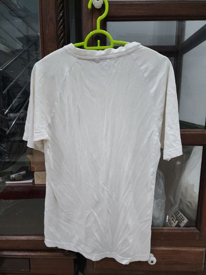 เสื้อ ทีเชิ้ต ยี่ห้อ Adidas ของแท้ แขนสั้น เดิม ใส่น้อย สภาพดี เบอร์ XS เนื้อผ้าบางเบา ใส่สบาย รูปที่ 4