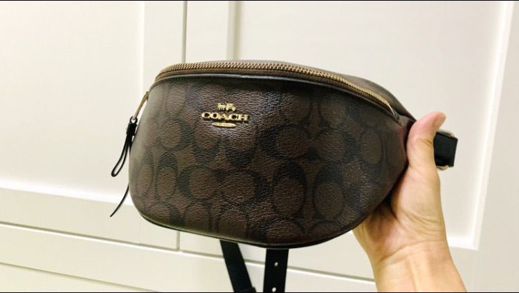 กระเป๋าคาดอกแบรนด์COACHแท้ รูปที่ 6