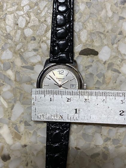 นาฬิกายี่ห้อ Tissot  ควอทซ์ สวิสเมด แท้มือสอง  สายเปลี่ยนใหม่ เลดี้  1200฿ รูปที่ 7