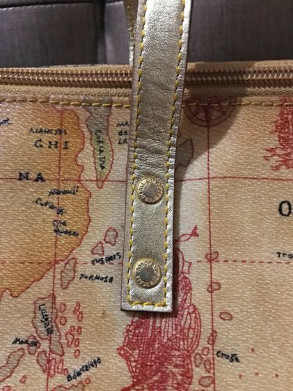 Ancient Sailing Map Gold Leather Bag รูปที่ 6