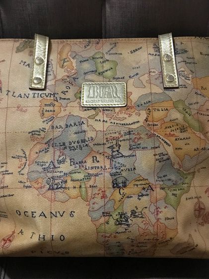 Ancient Sailing Map Gold Leather Bag รูปที่ 4