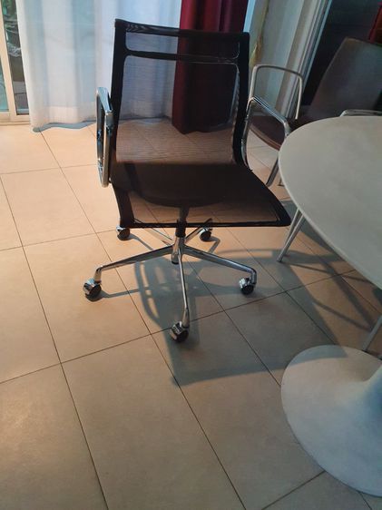 เก้าอี้ทำงาน eames  ล้อฐานอลู 5แฉก ของใหม่  เก้าอี้สำนักงาน รูปที่ 9