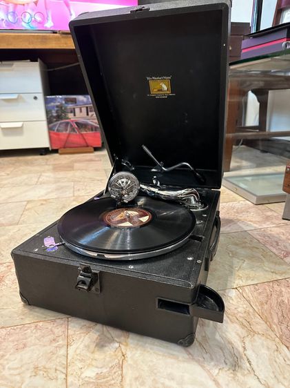 Gramophone Master Voice from UK ปี 1932 มีเข็มสำรองให้จำนวนมาก พร้อมแผ่นเสียงแผ่นครั่ง โบราณของยุโรป55แผ่นสภาพดี เล่นได้ทุกแผ่น  รูปที่ 4