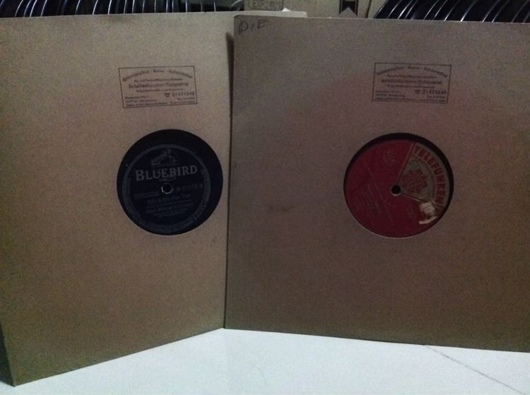 Gramophone Master Voice from UK ปี 1932 มีเข็มสำรองให้จำนวนมาก พร้อมแผ่นเสียงแผ่นครั่ง โบราณของยุโรป55แผ่นสภาพดี เล่นได้ทุกแผ่น  รูปที่ 11