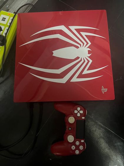 PS4 pro limited spider man
