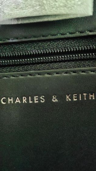 กระเป๋าสะพาย CHARLES KEITH มือ1 ยังไม่ได้ใช้งาน  รูปที่ 2