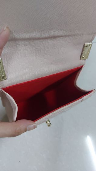 กระเป๋าสะพาย LYN OUTLET สีชมพู สายโซ่ทอง รูปที่ 6