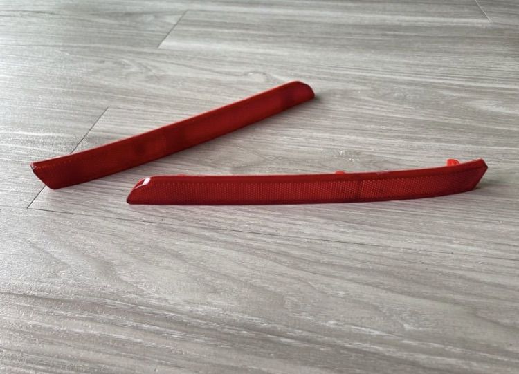 ไฟเลี้ยวบังโคลน ไฟทับทิม กันชนหลัง สี Smoke Volkswagen Caravelle T5 และT5.1 ฝาครอบน๊อตล้อ รูปที่ 13