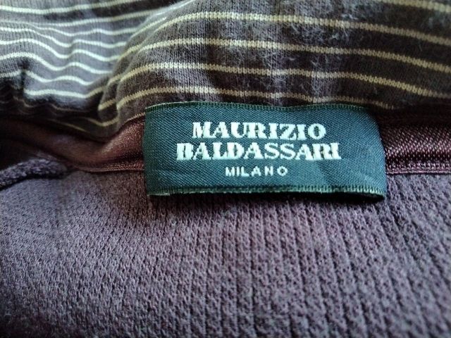 เสื้อแขนยาวใส่กันหนาว ผ้าหนานิด มือสองพร้อมส่ง
Brand :MAURIZIO BALDASSARI MILANO รูปที่ 9