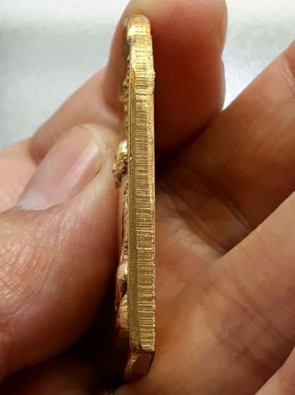 เหรียญโต๊ะหมู่หลวงปู่ฝั้น กะไหล่ทอง รูปที่ 4