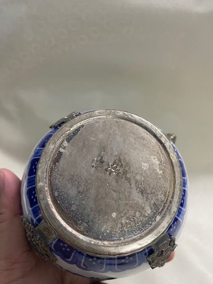 กาน้ำชา ลายคราม กระเบื้อง หุ้มกะไหล่เงิน รูปที่ 4