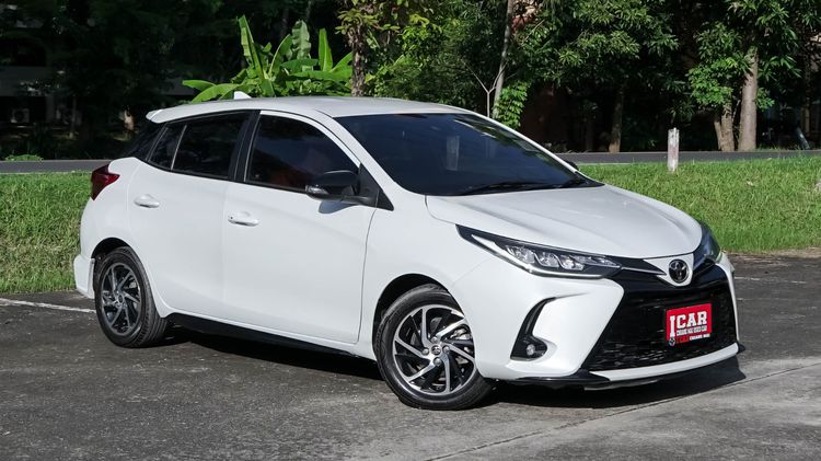 Toyota Yaris 2021 1.2 Sport Premium Sedan เบนซิน ไม่ติดแก๊ส เกียร์อัตโนมัติ ขาว รูปที่ 3
