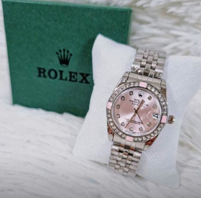 Rolex โรสโกลด์ นาฬิกาแฟชั่นล้อมเพชร