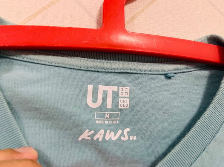 เสื้อยืด KAWS by Uniqlo แท้ 💯 size M ขนาด อก 20 ยาว 27 นิ้ว สภาพดีมาก ลายสวยเนื้อผ้านิ่มมาก หายากน่าสะสมครับ รูปที่ 3