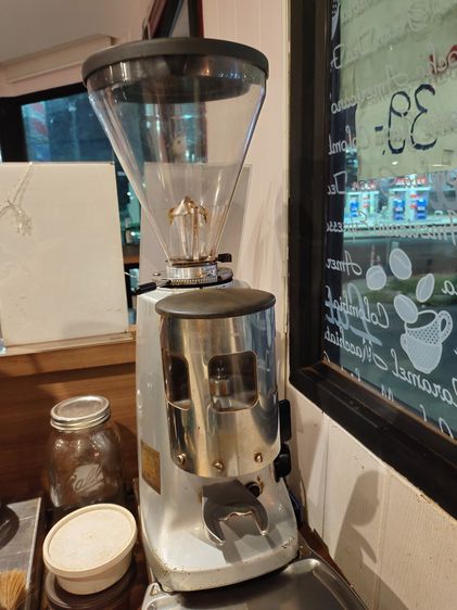 เครื่องชงกาแฟ Conti และเครื่องบด Mezzer Luigi  รูปที่ 2