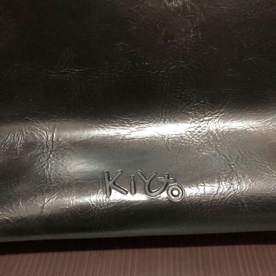 กระเป๋าถือ KiYto แบรนด์ญี่ปุ่น เป็นกระเป๋าหนังนิ่ม หูไม้ ช่องใส่ของเยอะ รูปที่ 6