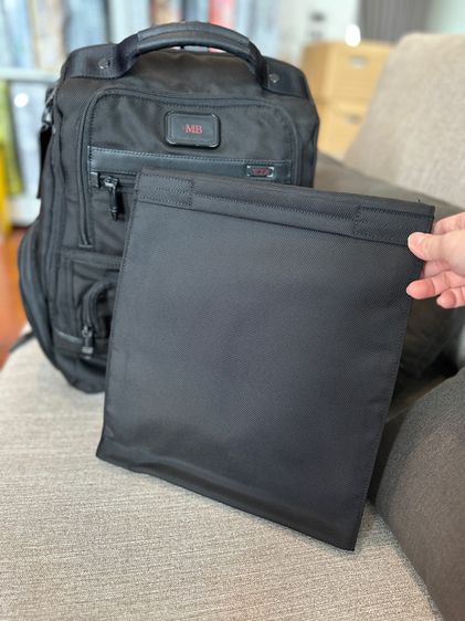กระเป๋า compact laptop Tumi  รูปที่ 13