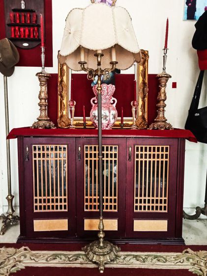 ฝรั่งเศส โคมไฟตั้งพื้นหลุยส์ทองเหลืองแท้ทั้งตัวโป๊ะข้อผ้าถักสุดงามเก่าโบราณสภาพเยี่ยมใช้งานได้เลย รูปที่ 13