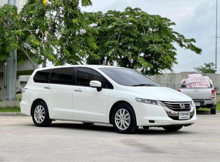 Honda Odyssey 2012 2.4 JP Utility-car เบนซิน ไม่ติดแก๊ส เกียร์อัตโนมัติ ขาว