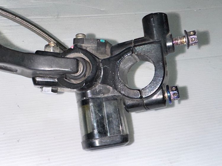 ปั๊มเบรคบนM slaz yamaha รูปที่ 9