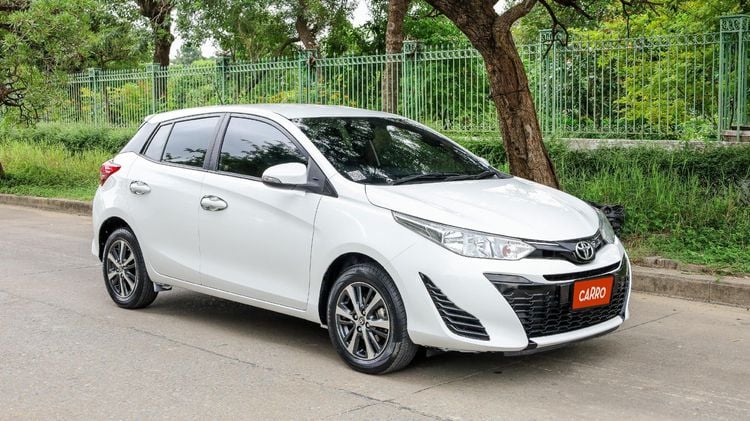 Toyota Yaris 2019 1.2 Mid Sedan เบนซิน ไม่ติดแก๊ส เกียร์อัตโนมัติ ขาว