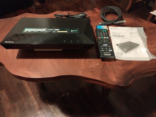 เครื่องเล่นบลูเรย์​โช​นี่​รุ่น​บอ​ลโลก​BDP-S1100​พร้อมรีโมต, สายHDMIแท้โรงงานและคู่มือครบชุด รูปที่ 7