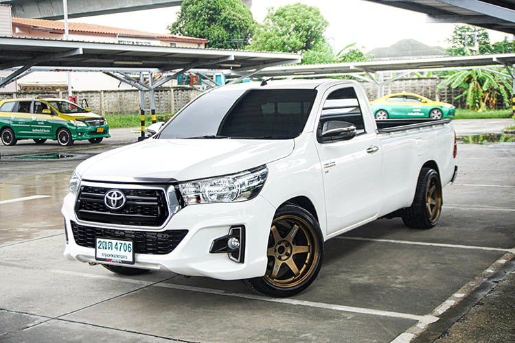 Toyota Hilux Revo 2018 2.8 J Plus Pickup ดีเซล ไม่ติดแก๊ส เกียร์ธรรมดา ขาว